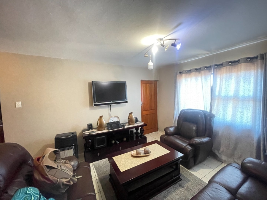 2 Bedroom Property for Sale in Generaal De Wet Free State